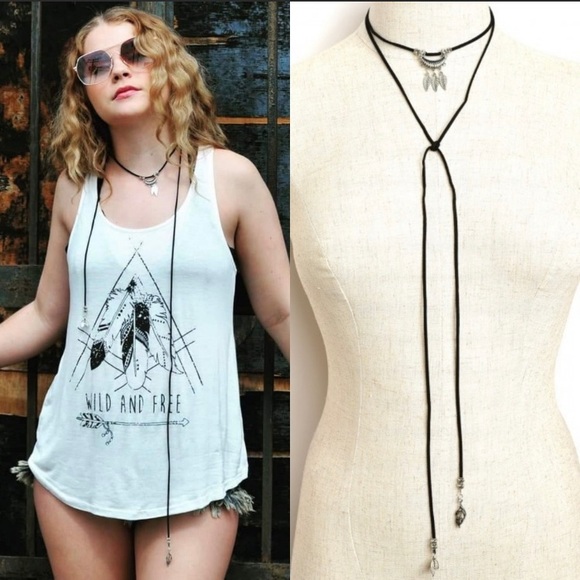 Fashion Jewelry Jewelry - Trendy Drop Necklace | NWT